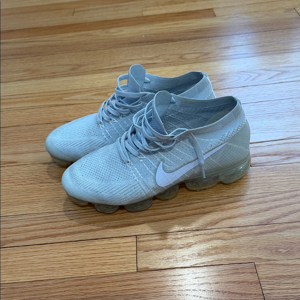 Nike Light Gray Air VaporMax Flyknit Shoes